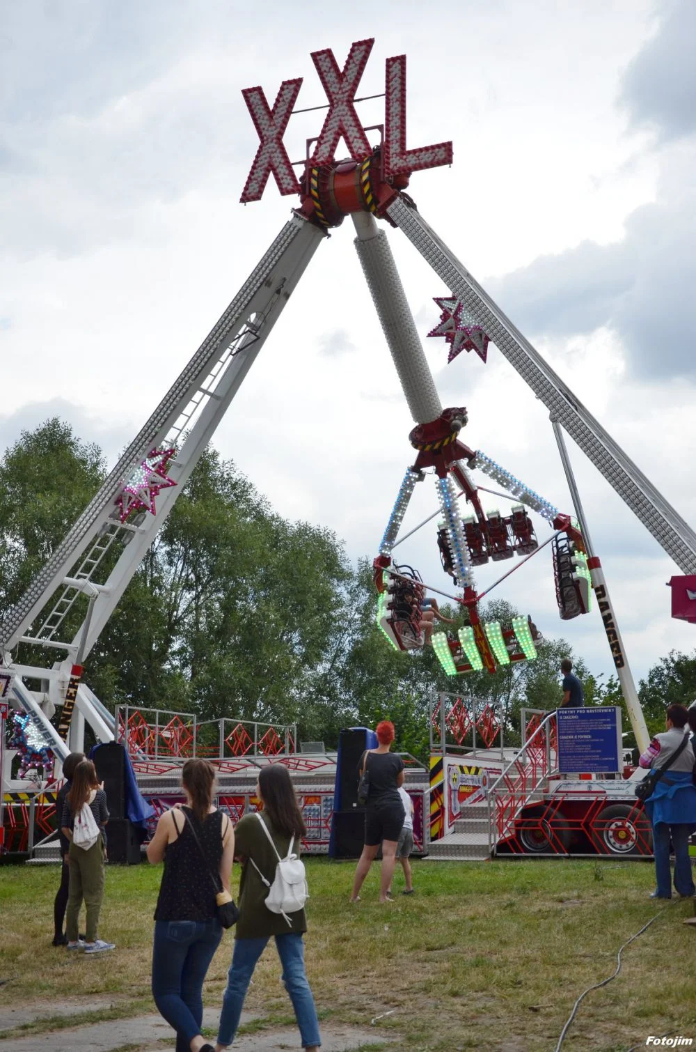 Lunapark — atrakce XXL